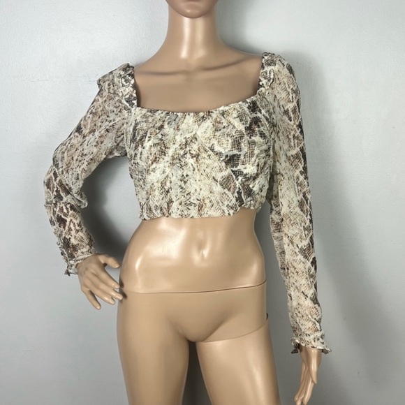NEW NICHOLAS SILK SNAKE PRINT GATHERED CROP TOP - Picture 2 of 9